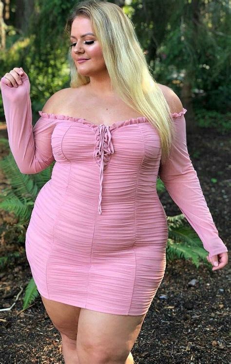 These big beautiful women have huge fat asses and huge tits which is everything that makes them BBWs as well as their big bellies too! If you love big women then you’re in the right place, this category has everything you want and need. . Free porn with bbw